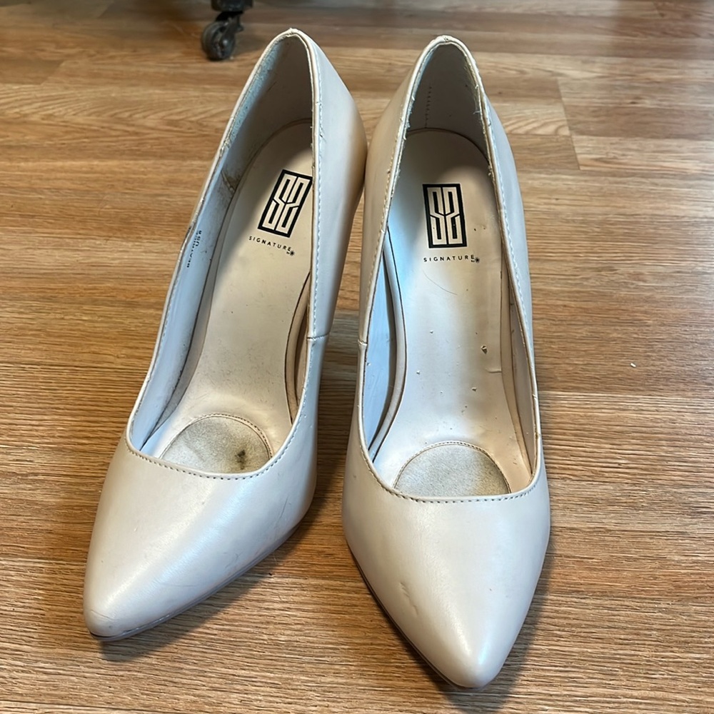 Gently used 5 inch heels neutral color  7.5